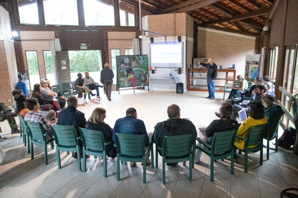 Local foi pensado para promover aos visitantes informações sobre a Grande Reserva Mata Atlântica, serviços e atividades que possam ser aproveitadas no território, além de informações sobre os projetos e esforços executados pela SPVS