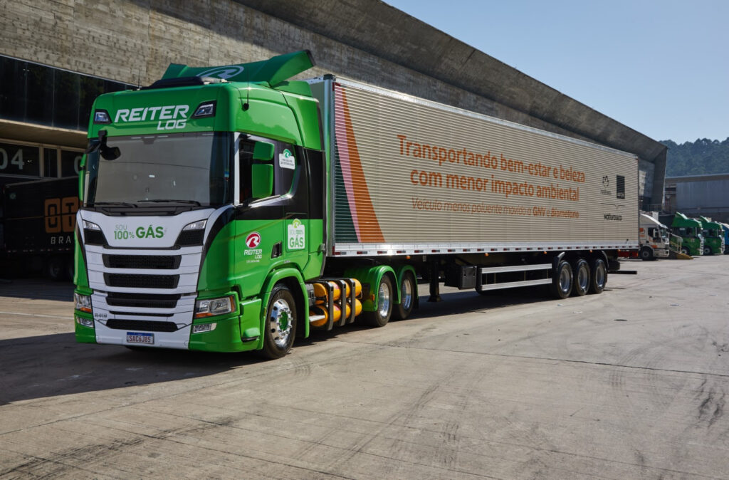 Veículos farão o transporte unificado, tanto coleta quanto entrega, de matéria-prima, insumos e produtos acabados de Natura e Avon, envolvendo fornecedores, fábricas, centros de distribuição e terceiros no estado de São Paulo